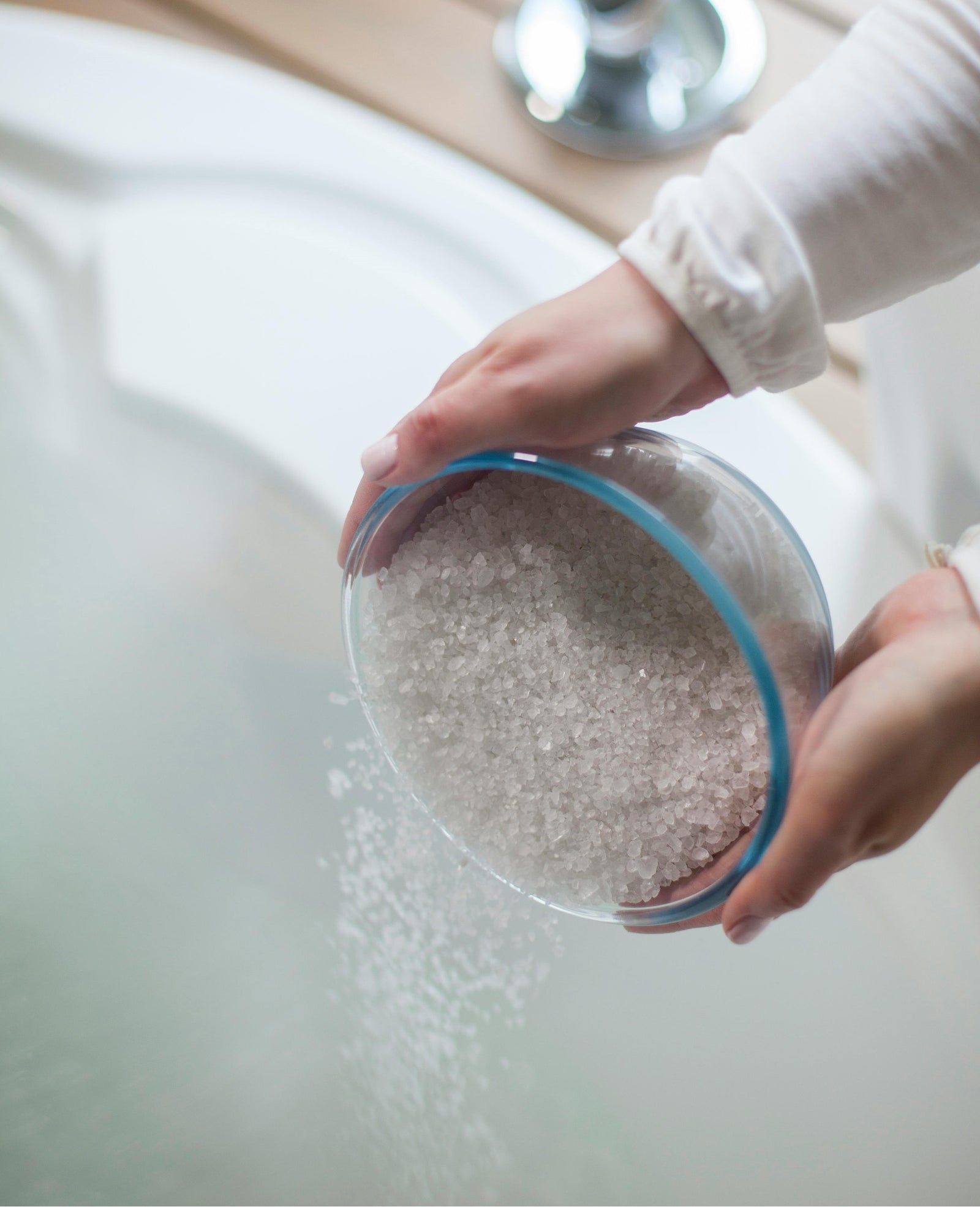 Un bain de Sel d'Epsom pour soutenir la détoxicaion du corps