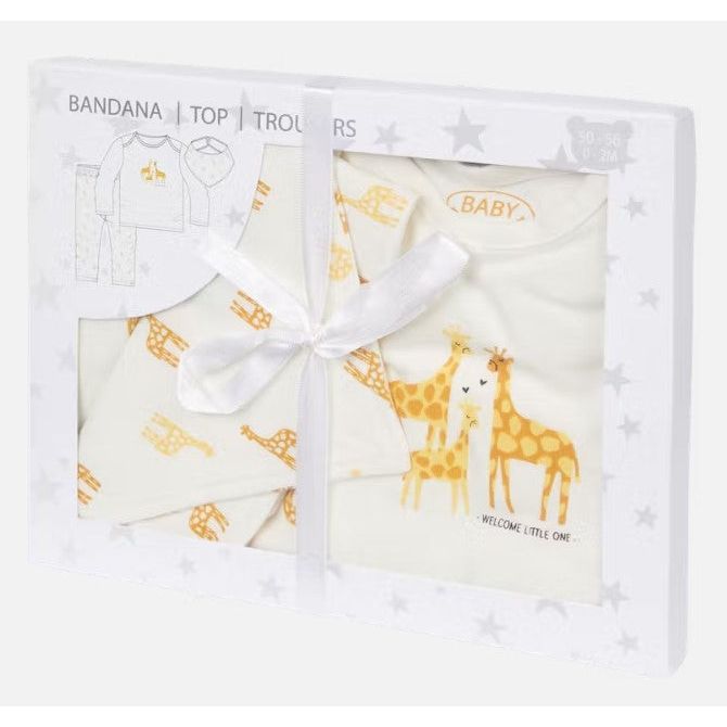 Description En coton biologique Disponible en taille 50/56 ou 62/68 avec divers imprimés Ce coffret cadeau contient un t-shirt tendance, un pantalon et un chouette accessoire : bonnet, bavoir ou bandeau. Le cadeau de naissance idéal ! Pour bébés de 0 à 6 mois.