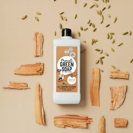 Nettoyant tout usage bois de santal et cardamome (750 ml)